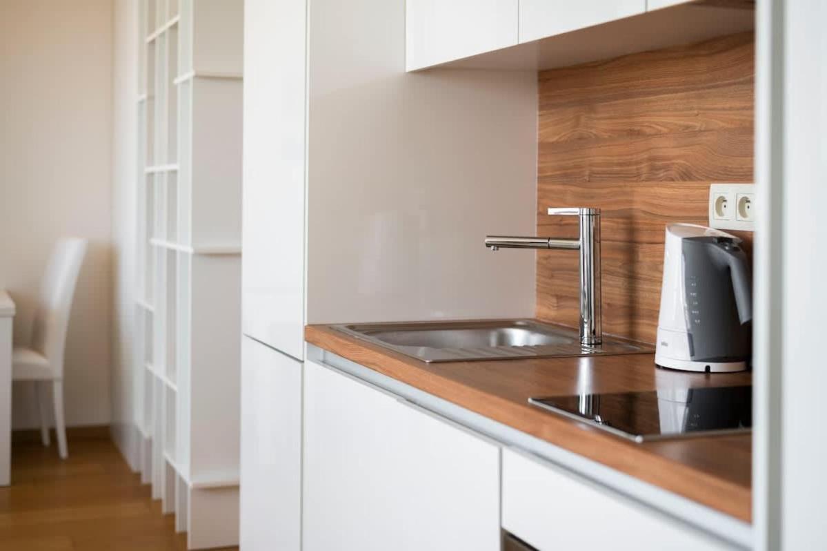 Luxury 1Bdrm On The 28Th Floor Apartment Bratislava Bagian luar foto